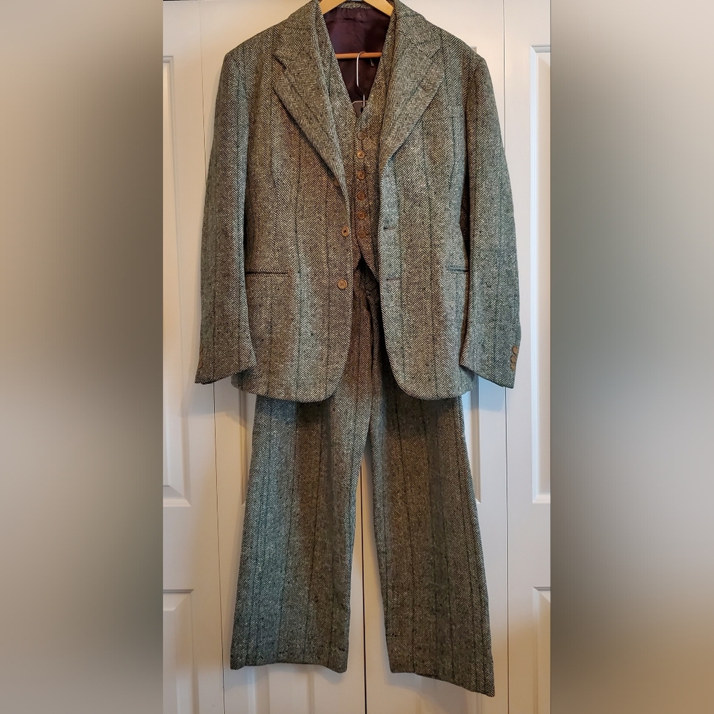 **SOLD**Vtg Kynoch Cloths Herringbone Tweed 3 Piece Suit Set Wool Peaky Blinders